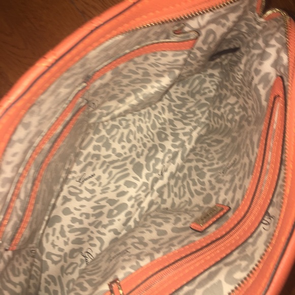 Guess Bag! - Picture 3 of 6
